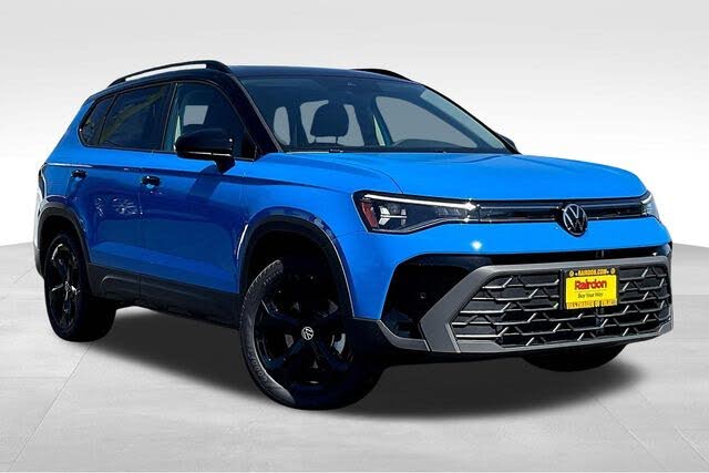 2025 Volkswagen Taos SE Black 4Motion