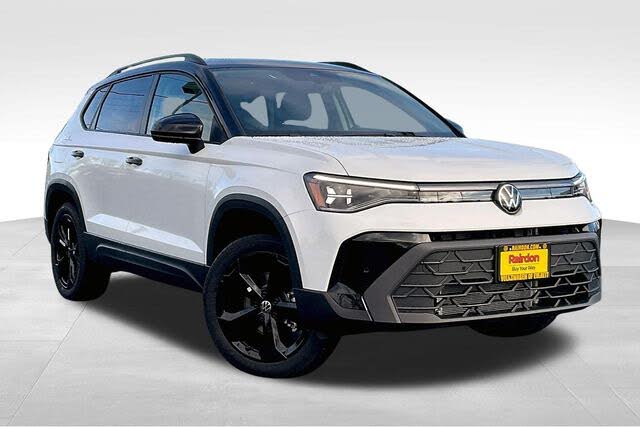 2025 Volkswagen Taos SE Black 4Motion