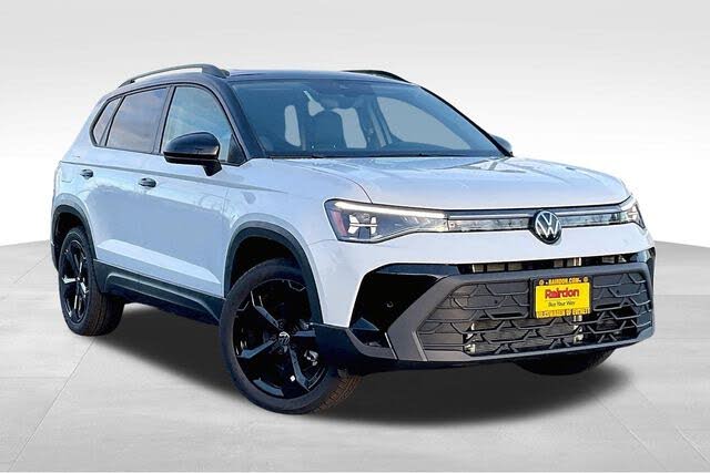 2025 Volkswagen Taos SE Black 4Motion