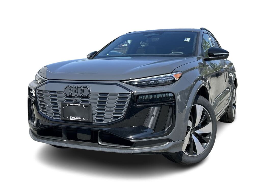 2025 Audi Q6 e-tron quattro Progressiv with Black Optics Package