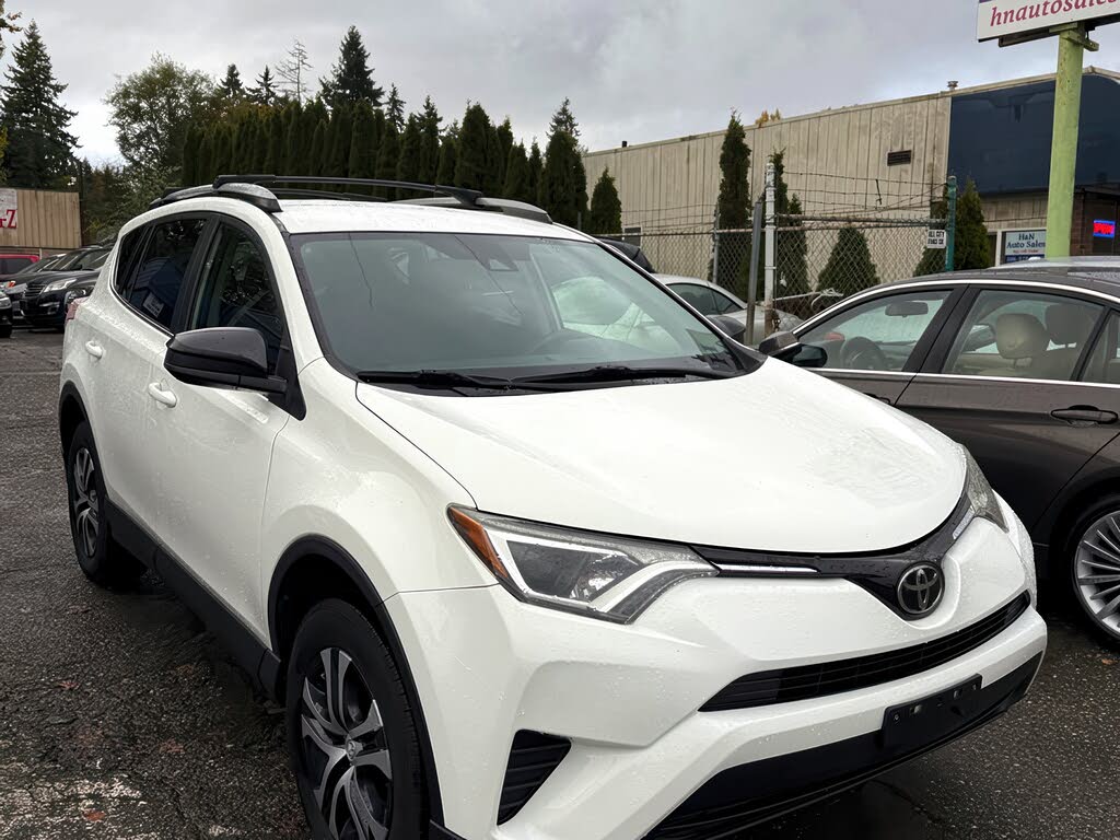 2018 Toyota RAV4 LE AWD