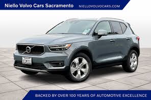 Volvo XC40 T5 Momentum AWD