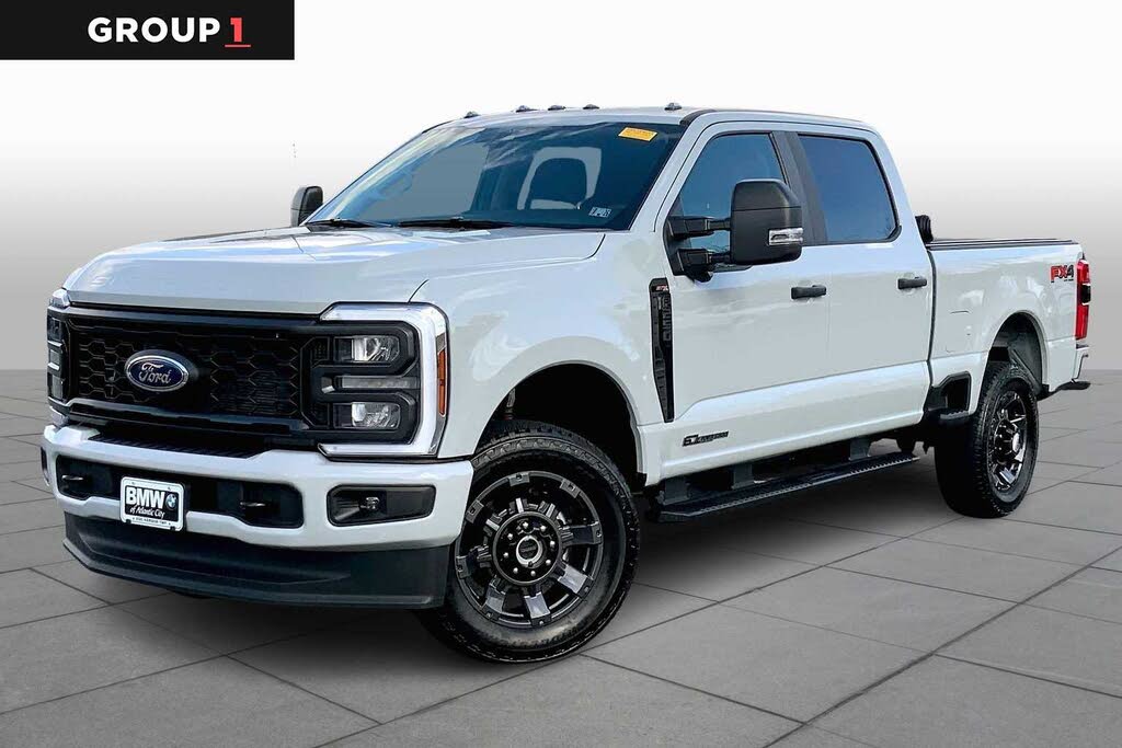 2025 Ford F-250 Super Duty XL Crew Cab 4WD
