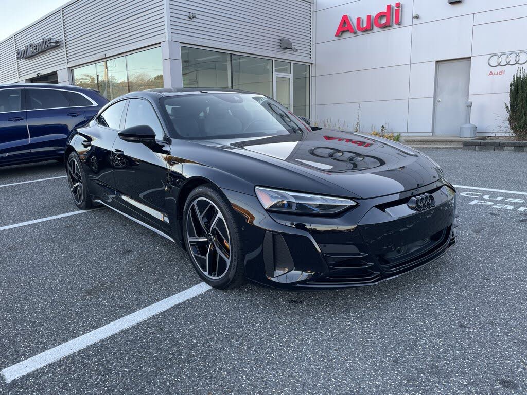 2023 Audi RS e-tron GT quattro AWD