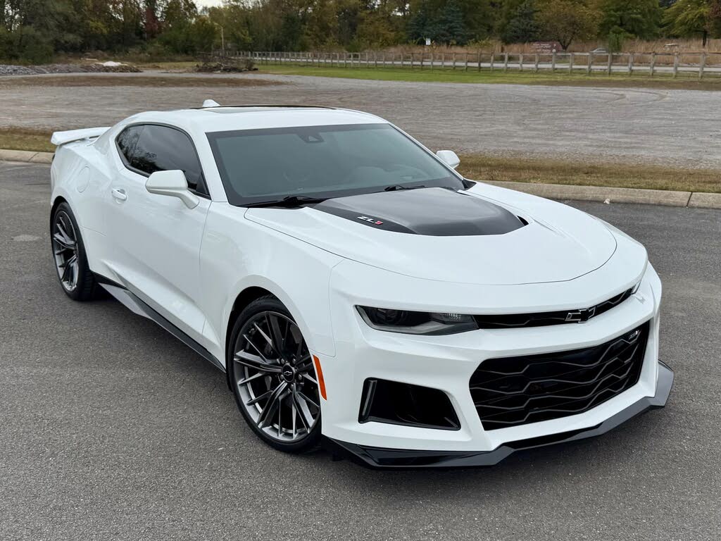 2022 Chevrolet Camaro ZL1 Coupe RWD