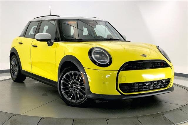 2025 MINI Cooper S Signature Trim 4-door Hatchback