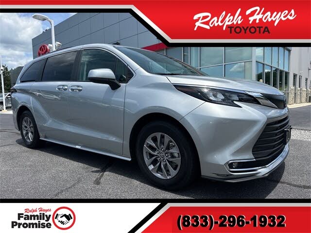2024 Toyota Sienna XLE 7-Passenger FWD