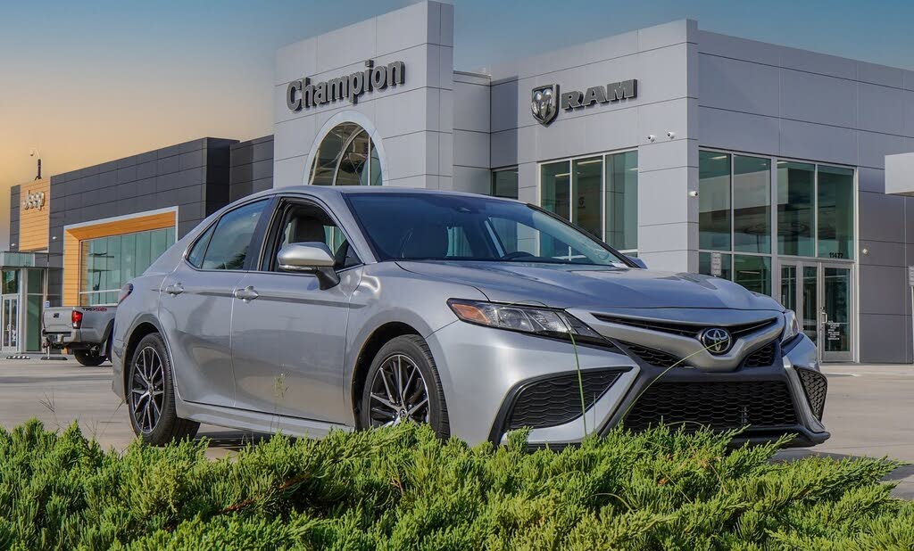 2023 Toyota Camry SE FWD