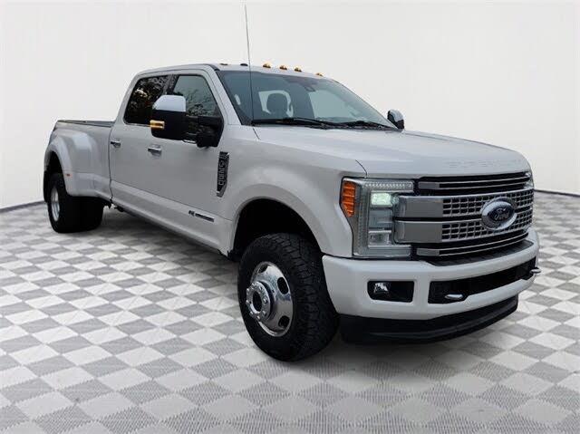 2017 Ford F-350 Super Duty Platinum Crew Cab LB DRW 4WD