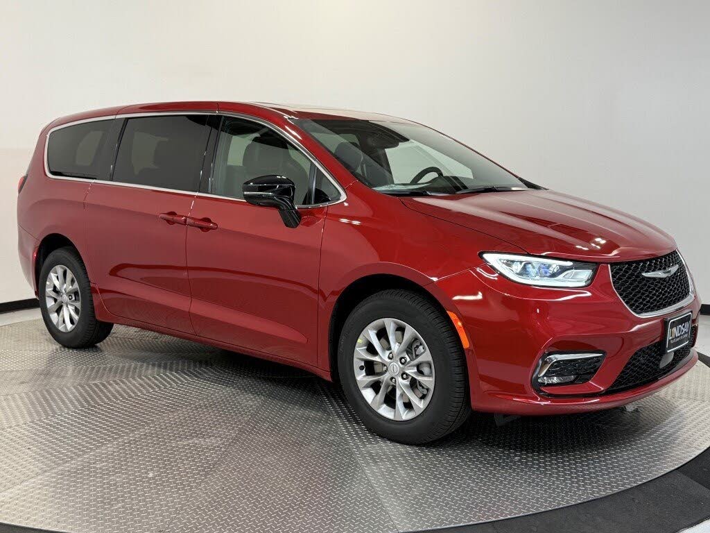 2026 Chrysler Pacifica Select AWD