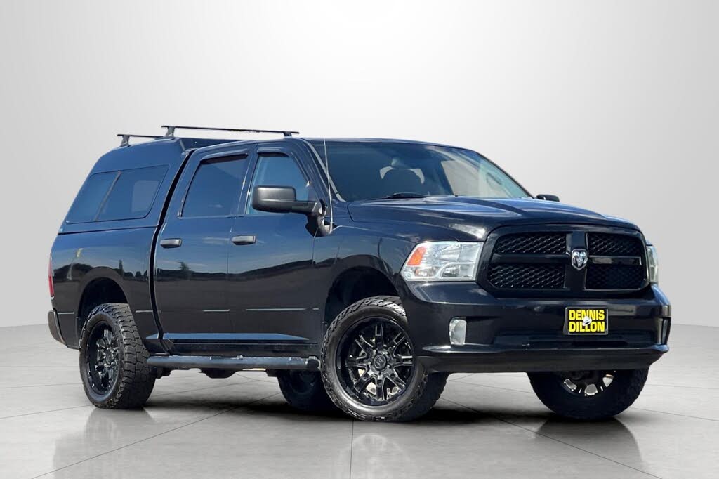 2015 RAM 1500 Express Crew Cab 4WD