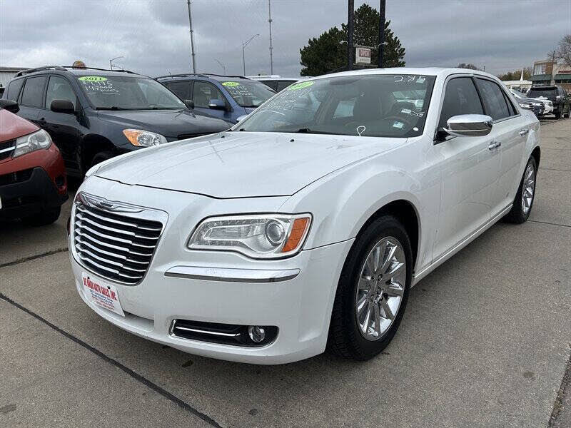 2011 Chrysler 300 Limited RWD