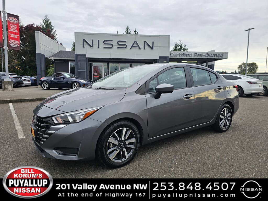 2023 Nissan Versa SV FWD