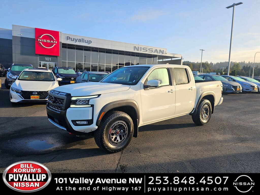 2025 Nissan Frontier PRO-4X Crew Cab 4WD