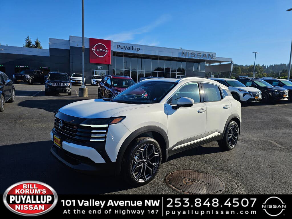 2025 Nissan Kicks SR AWD