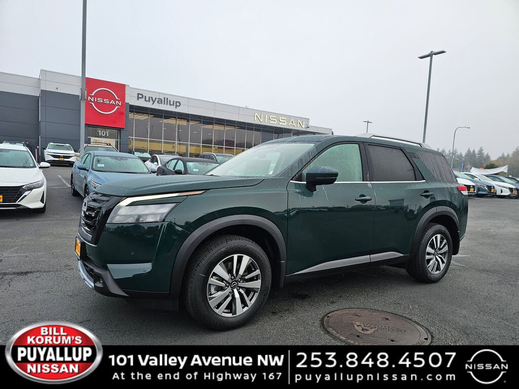 2025 Nissan Pathfinder SL 4WD