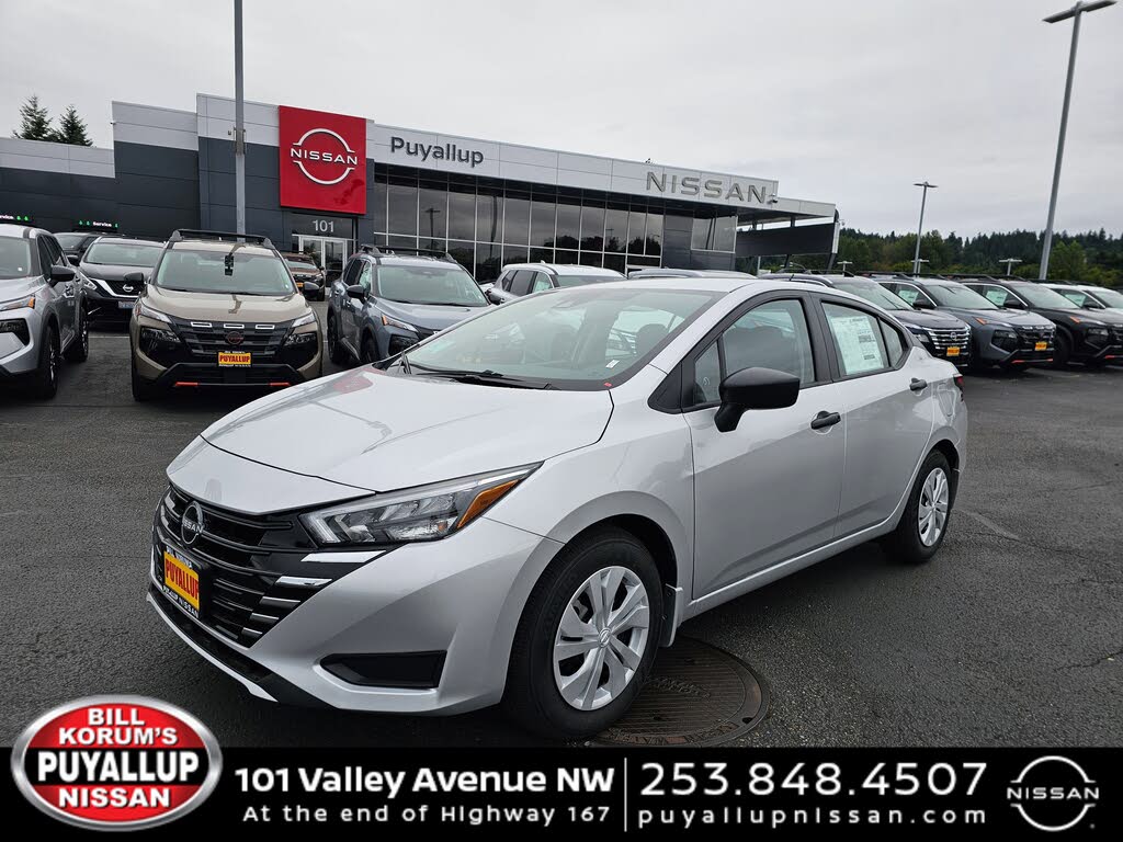 2025 Nissan Versa S FWD