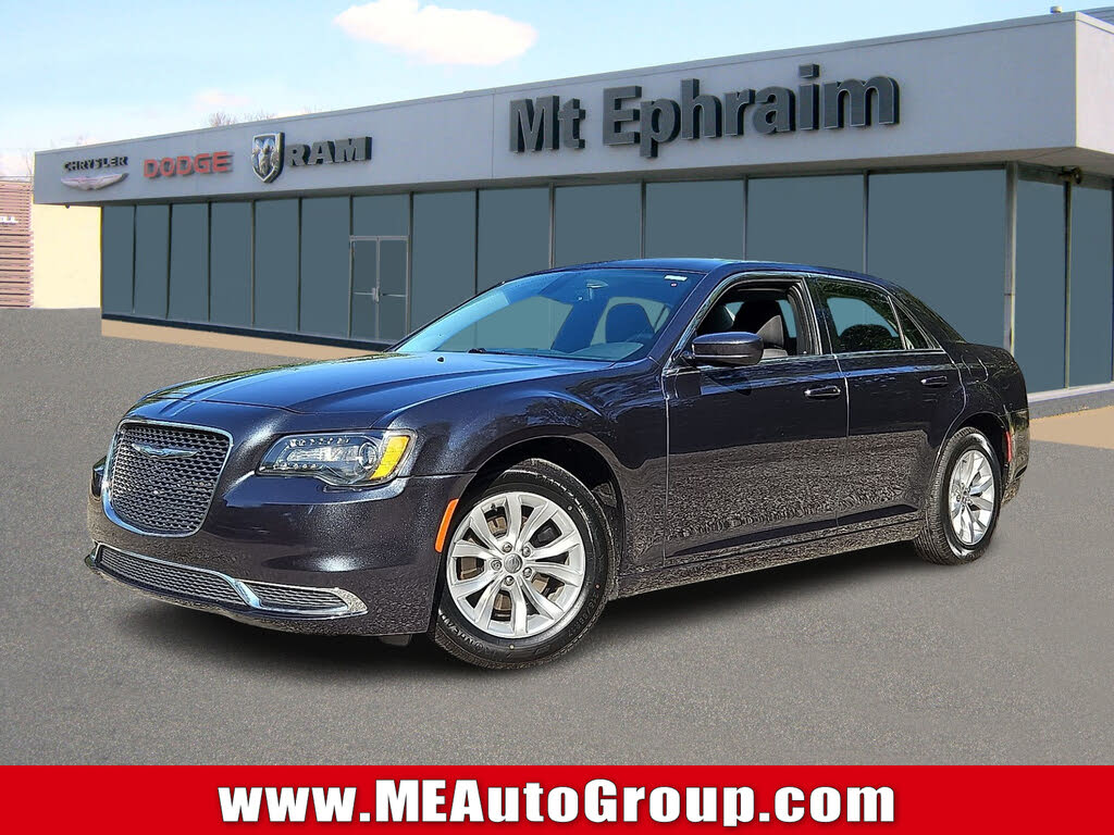2018 Chrysler 300 Touring RWD