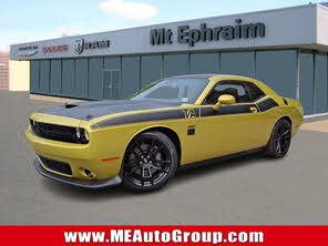 Dodge Challenger R/T Scat Pack RWD