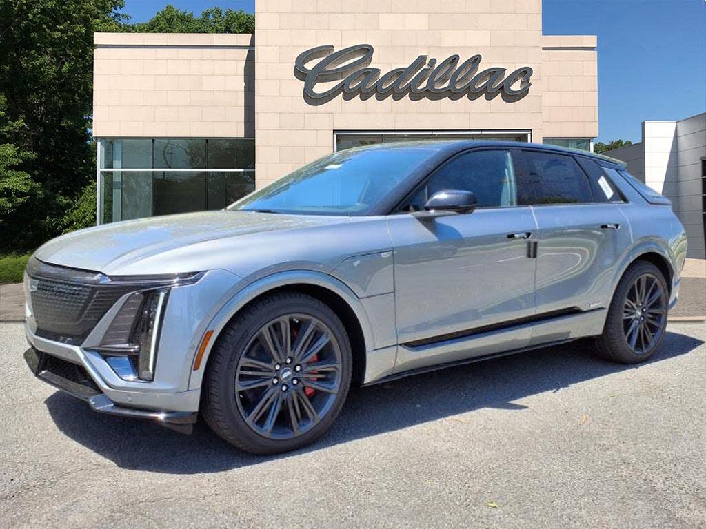 2026 Cadillac LYRIQ-V AWD