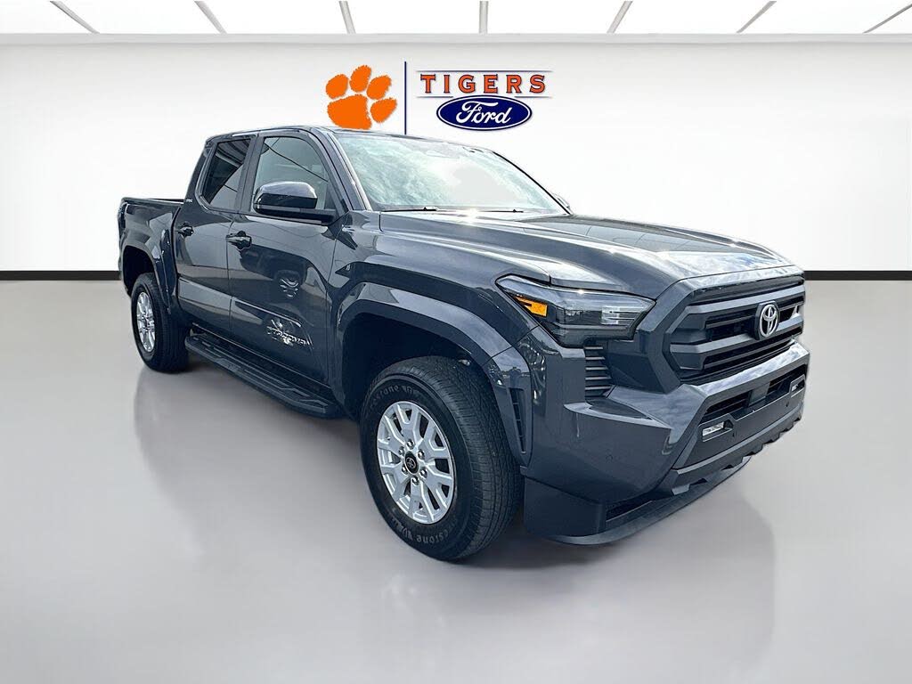 2024 Toyota Tacoma SR5 Double Cab 4WD