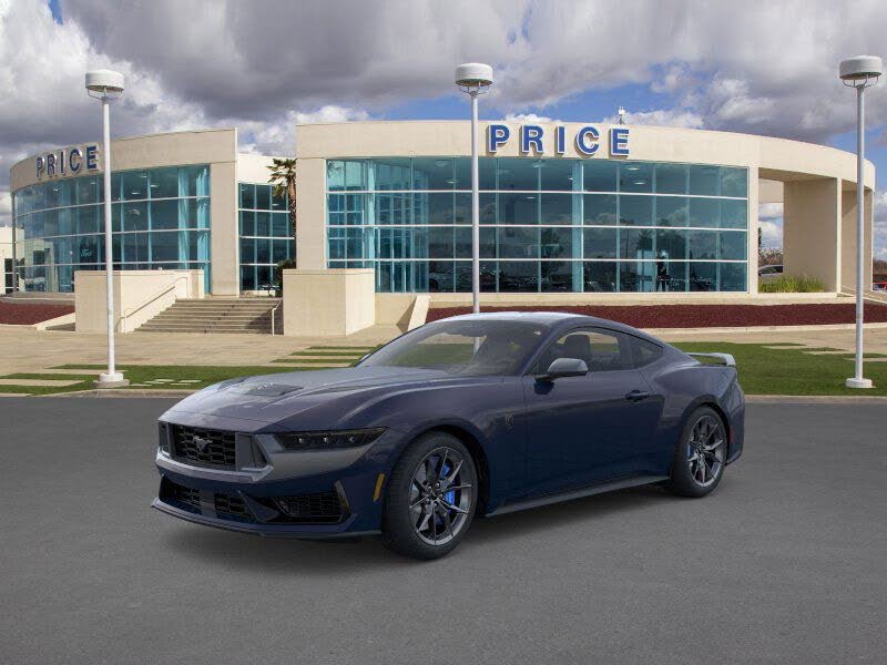 2025 Ford Mustang Dark Horse Fastback RWD