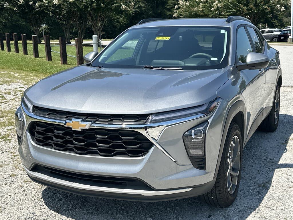 2024 Chevrolet Trax LT FWD