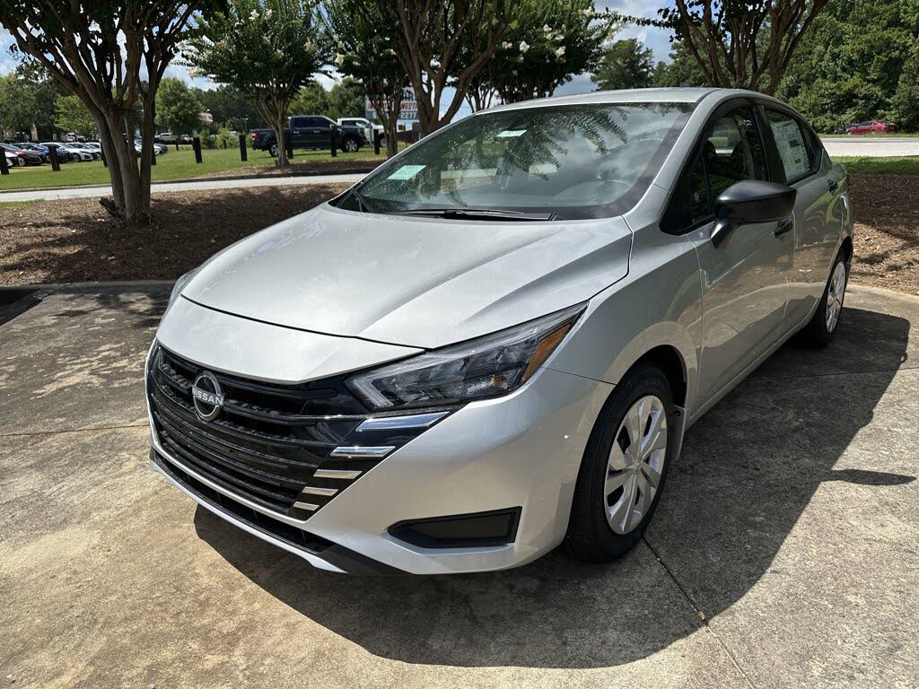 2025 Nissan Versa S FWD