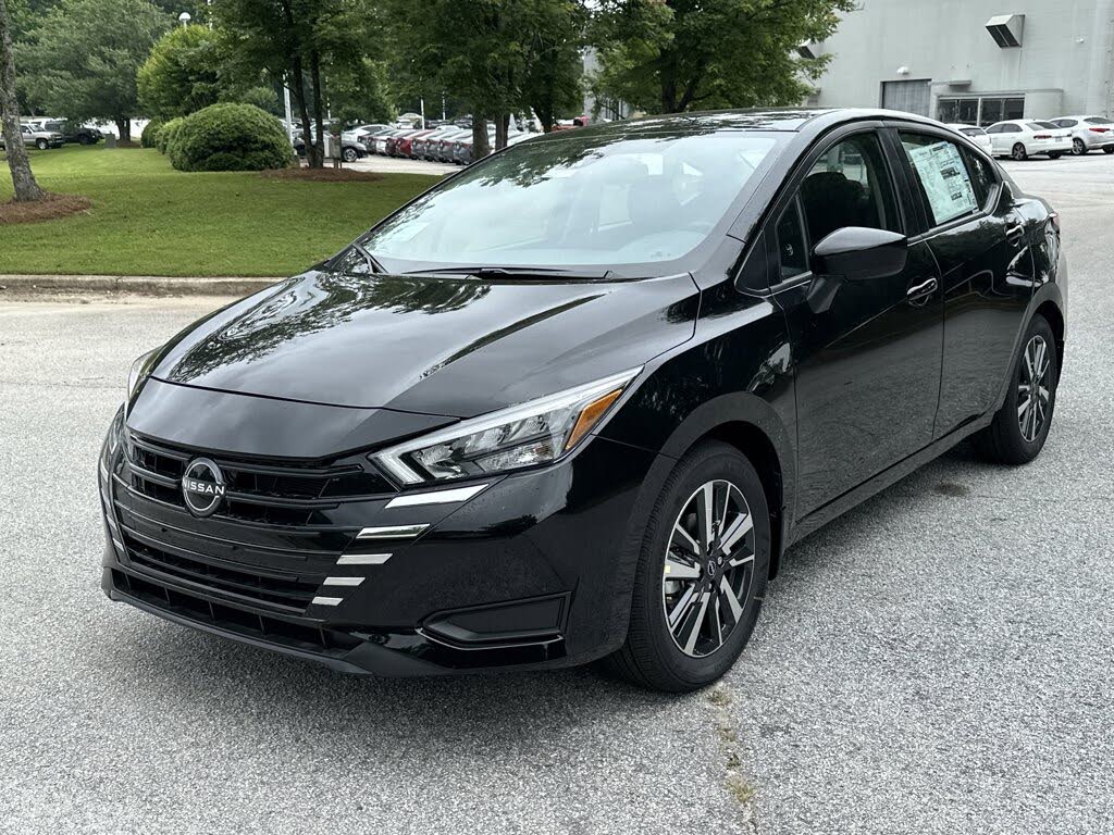 2025 Nissan Versa SV FWD