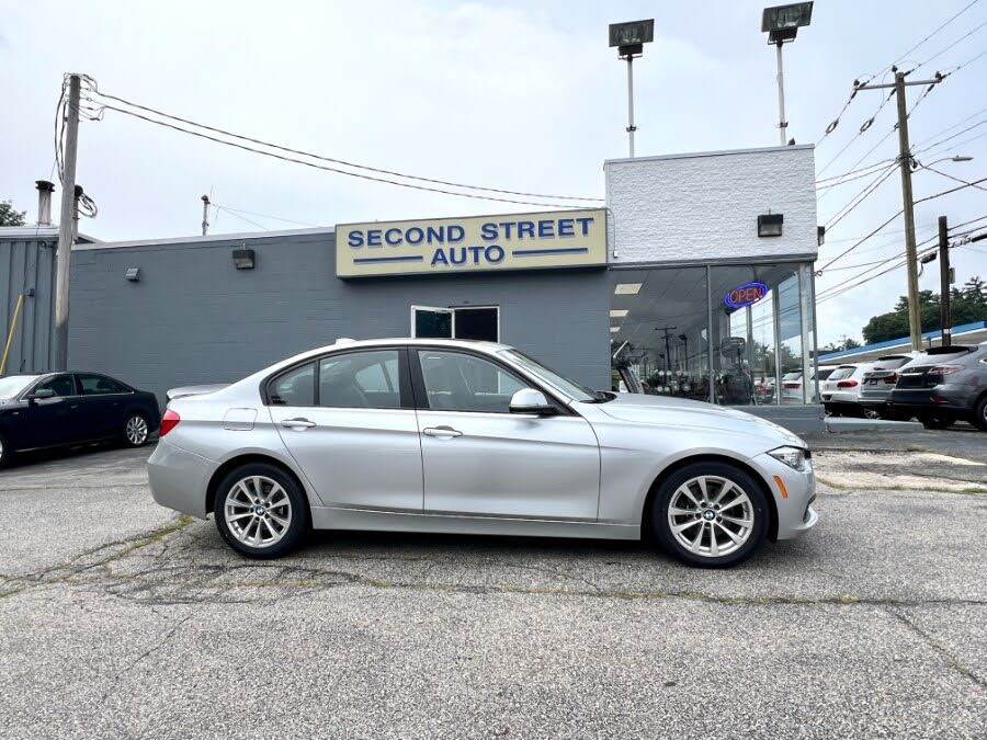 2018 BMW 3 Series 320i xDrive Sedan AWD