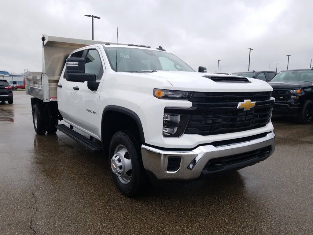 2024 Chevrolet Silverado 3500HD Chassis Work Truck Crew Cab 4WD