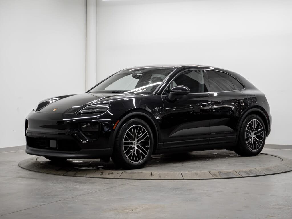 2025 Porsche Macan AWD