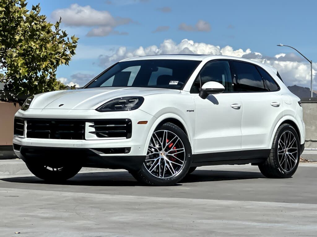 2026 Porsche Cayenne S AWD