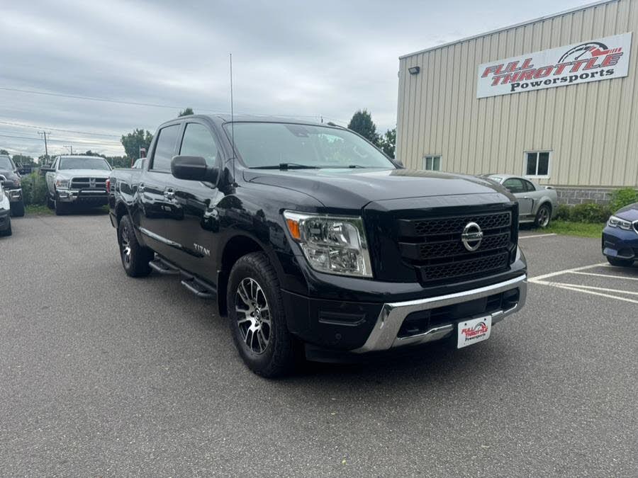 2021 Nissan Titan PRO-4X Crew Cab 4WD