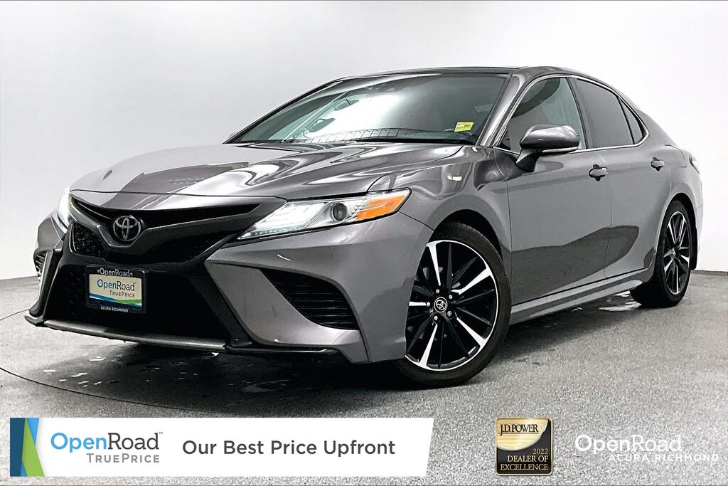 2020 Toyota Camry XSE FWD