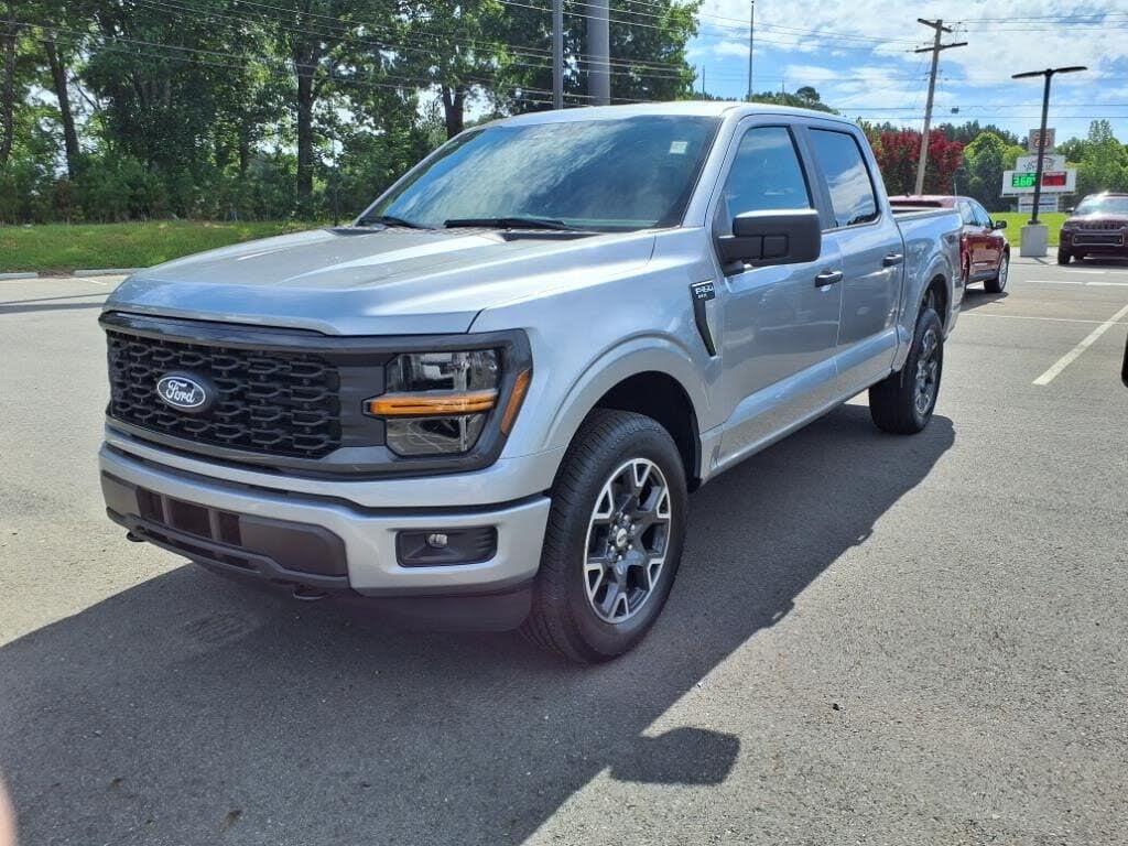 2025 Ford F-150 STX 4dr SuperCrew 4WD