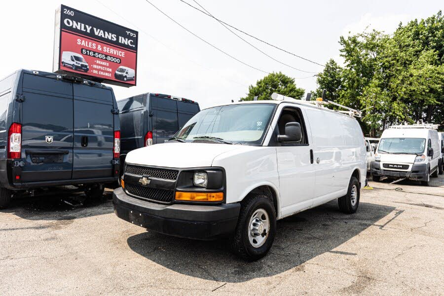 2011 Chevrolet Express Cargo 2500 RWD