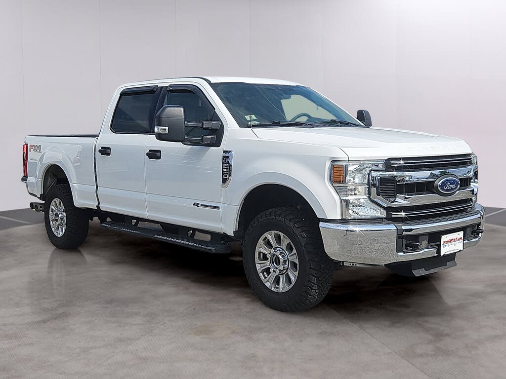 2022 Ford F-250 Super Duty XLT Crew Cab 4WD