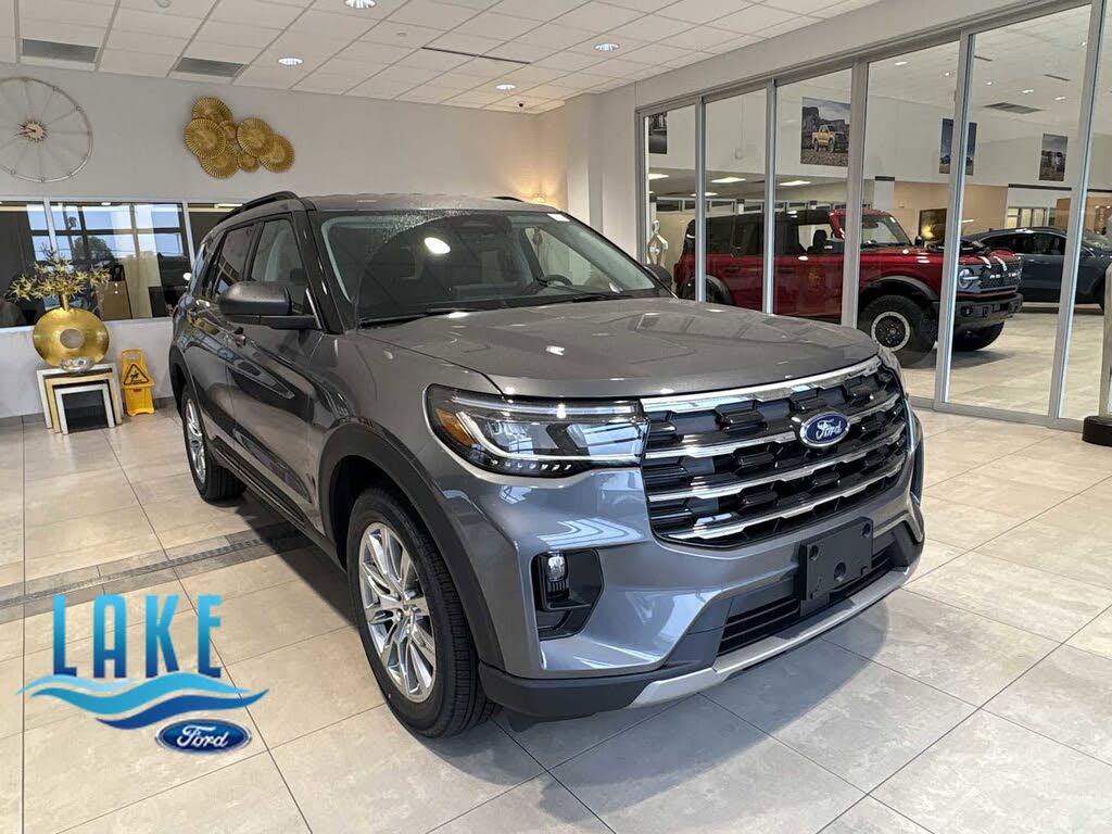 2026 Ford Explorer Active AWD