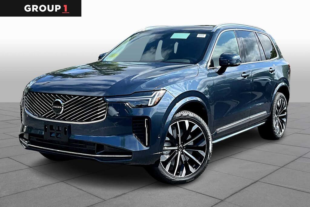 2026 Volvo XC90 B5 Plus 7-Passenger AWD