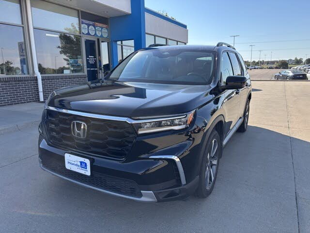 2023 Honda Pilot Touring AWD