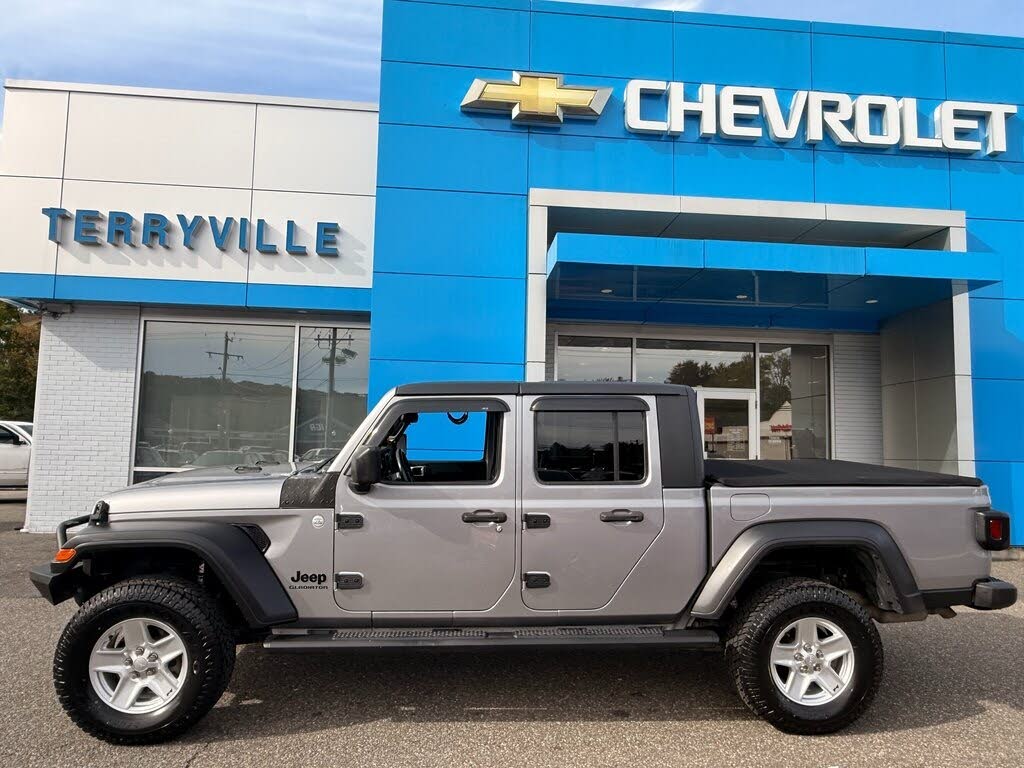 2020 Jeep Gladiator Sport Crew Cab 4WD