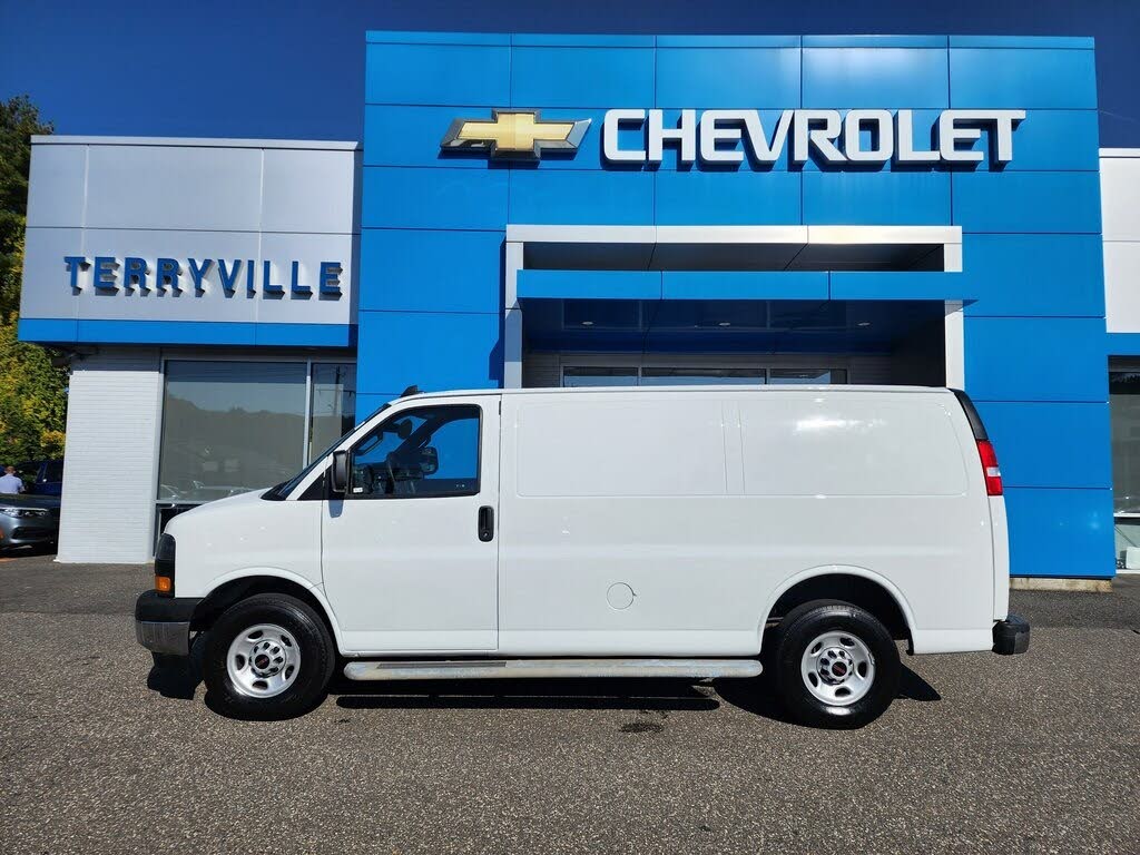 2022 GMC Savana Cargo 2500 RWD
