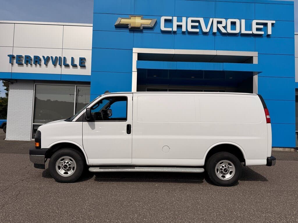2023 GMC Savana Cargo 2500 RWD