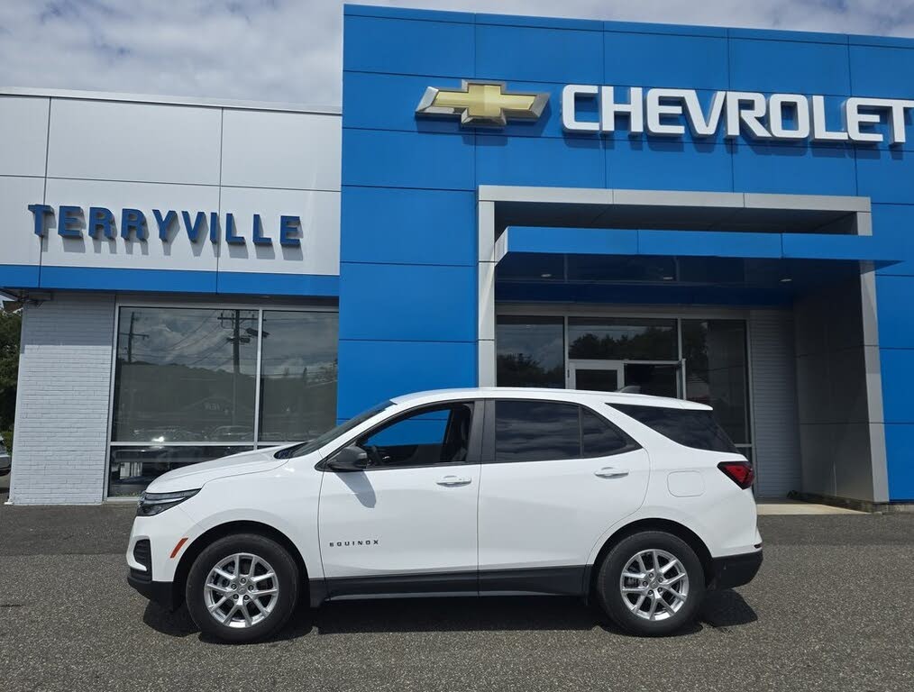 2024 Chevrolet Equinox LS AWD with 1FL