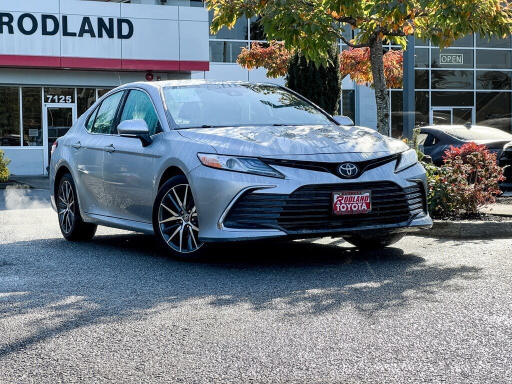 2024 Toyota Camry XLE FWD