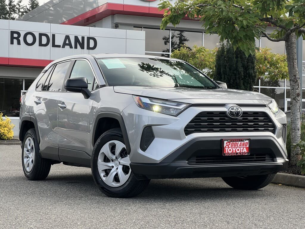 2024 Toyota RAV4 LE AWD