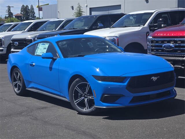 2025 Ford Mustang EcoBoost Fastback RWD