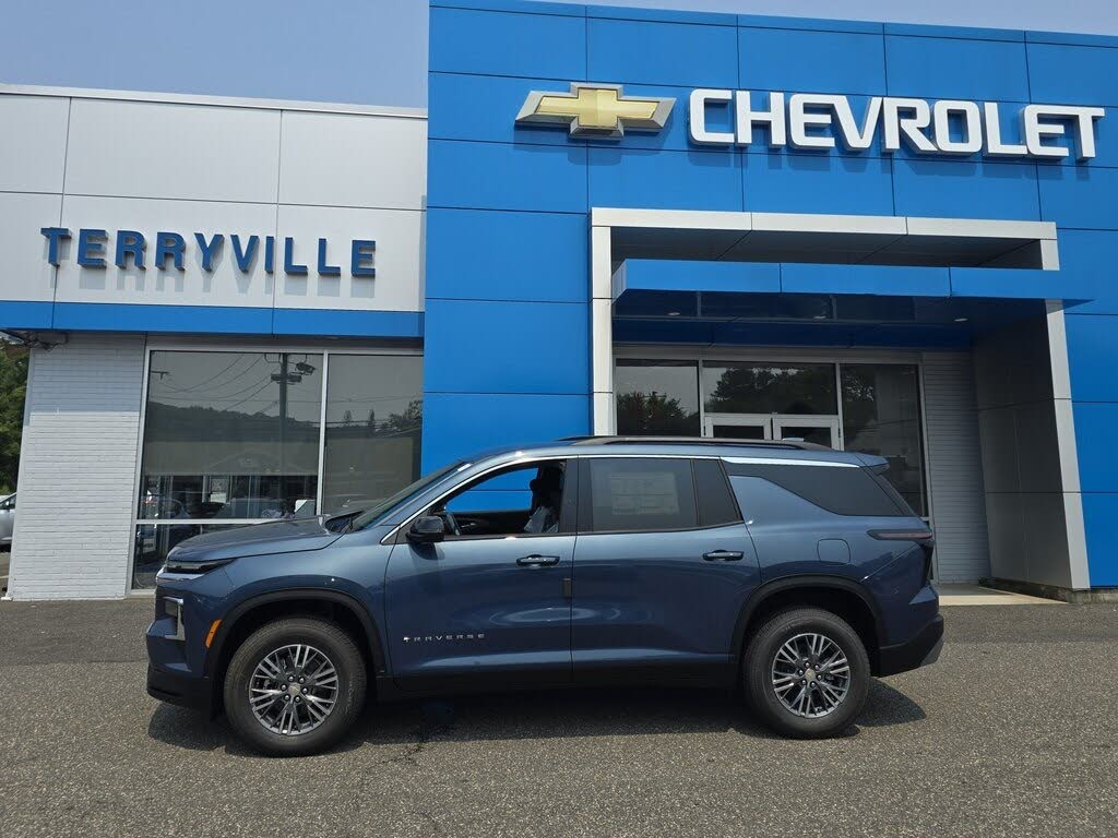 2026 Chevrolet Traverse LT FWD