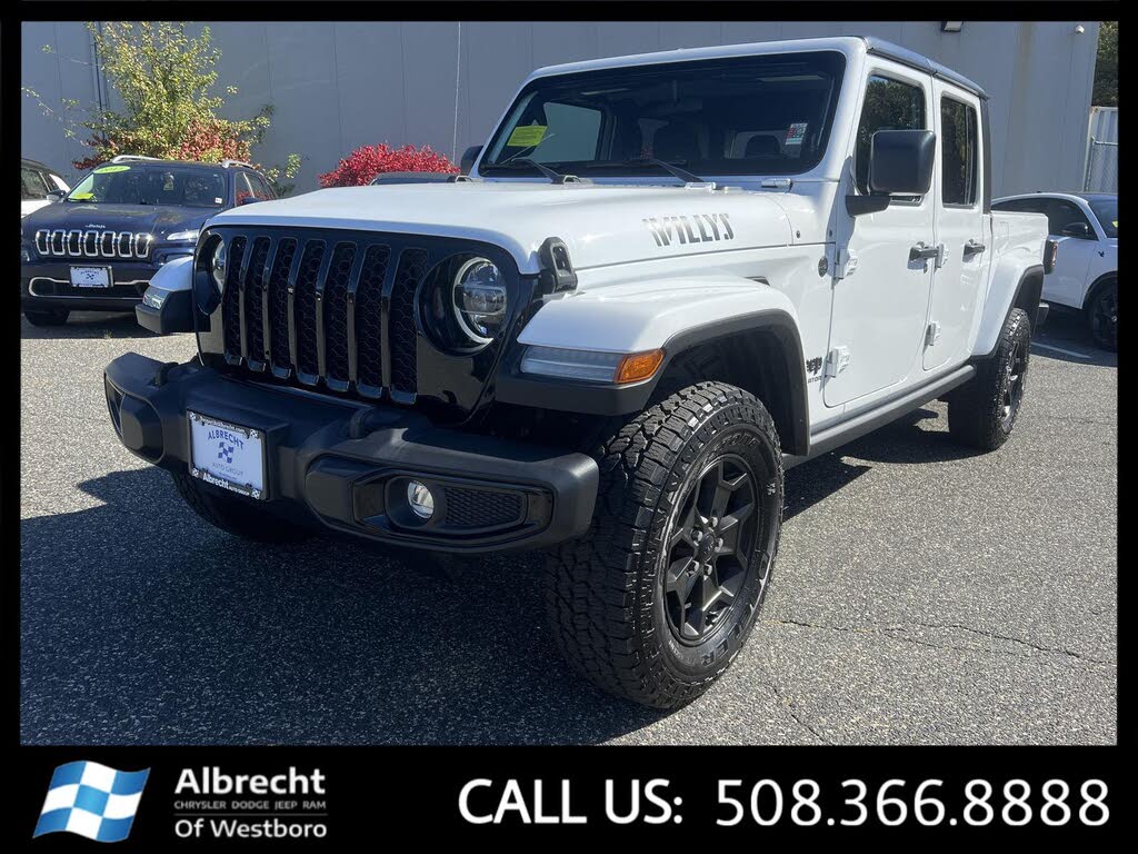 2022 Jeep Gladiator Willys Crew Cab 4WD
